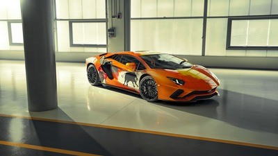 Передняя часть Lamborghini Aventador 2019 года выпуска