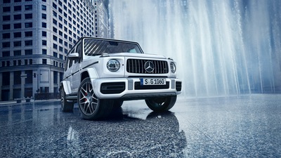 Белый универсал Mercedes G