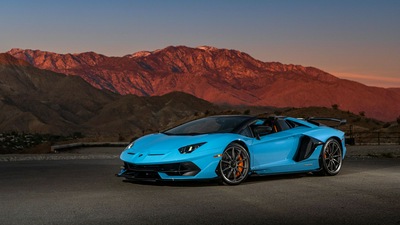 Родстер Lamborghini Aventador SVJ 2020 года выпуска