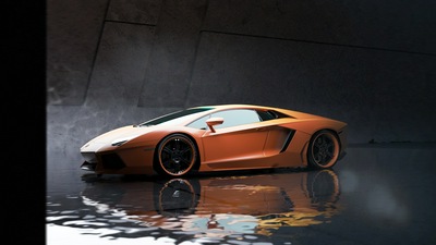 Оранжевый автомобиль Lamborghini Aventador