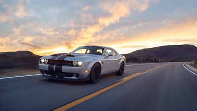 Dodge Challenger Hellcat Srt 5k