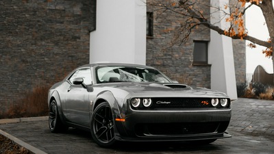 Dodge Challenger RT 4k