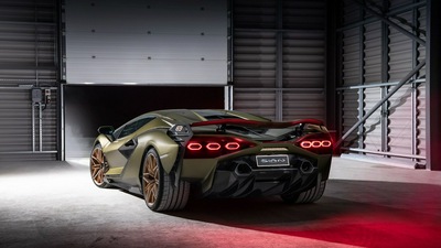 Lamborghini Sian 2021 сзади