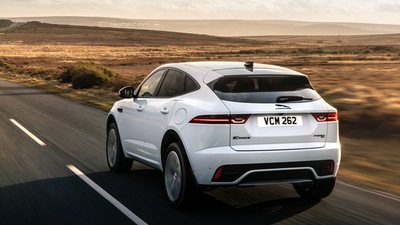 Jaguar E Pace R Dynamic P300 сзади 5k