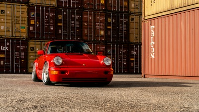 Тако красный Porsche 964 8k