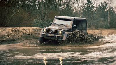 Внедорожник Mercedes G500 4x4