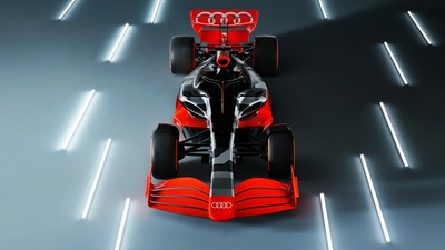 Демонстрационный автомобиль в ливрее Audi F1 для запуска