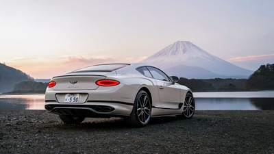 Bentley Continental GT V8 сзади