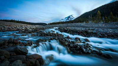 Раннее утро в горах 4k