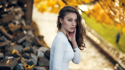 Портрет девушки в Глубине резкости