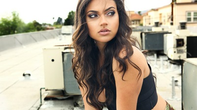 Инанна Саркис