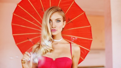 Шанель Грей