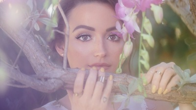 Кэтлин зажигает