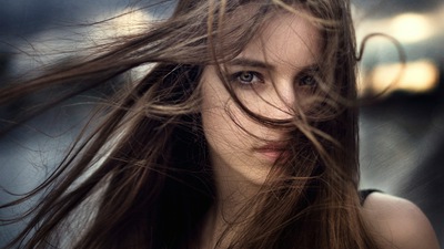 Длинные Волосы Девушки, Волосы на лице