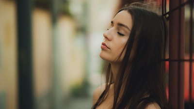 Девушки закрыли глаза 4k