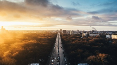 Красивый городской Вечерний закат