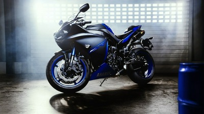 Yamaha YZF R1