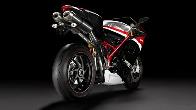 Ducati 1198 сзади