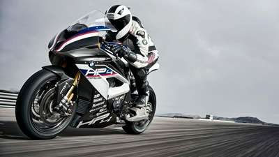 BMW HP4 4k