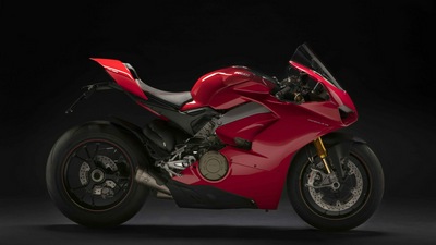 Ducati Panigale V4 8k