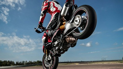 Ducati Hypermotard Hyperstrada 512