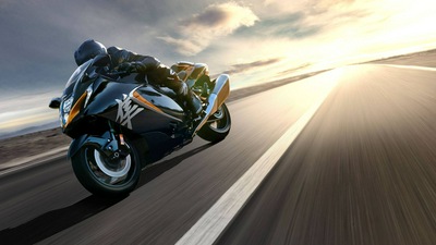 2022 Suzuki Hayabusa на трассе