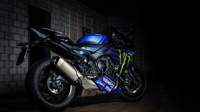 Yamaha R1 Валентино Росси 5k